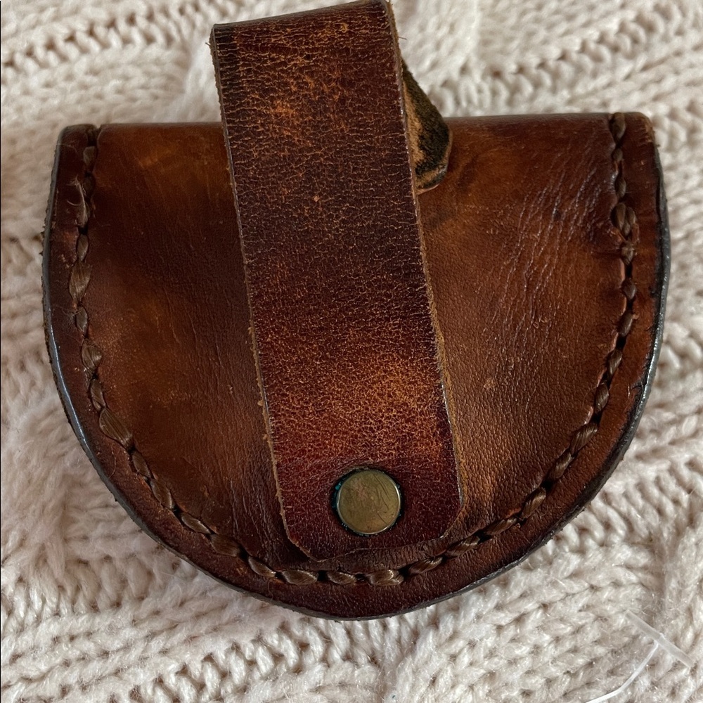 Vtg Lincoln penny embossed leather snap coin purse with loop to attach to belt. - Picture 10 of 10